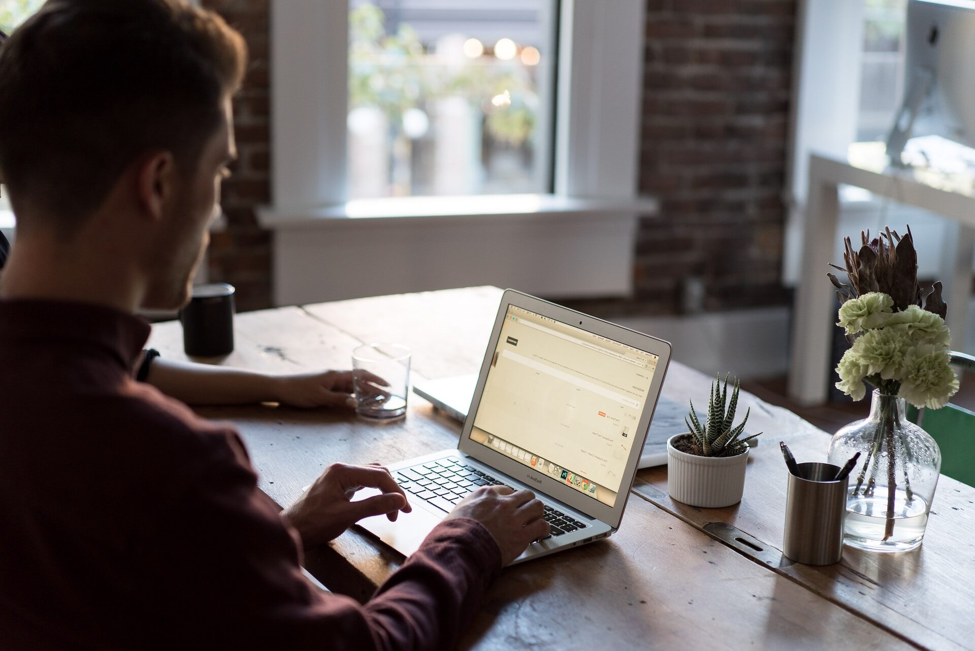 bench-accounting-C3V88BOoRoM-unsplash